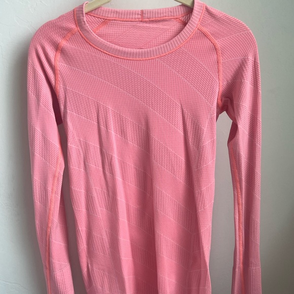lululemon athletica Tops - Lululemon long sleeve swiftly